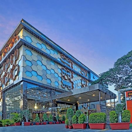 Rio Meridian Hotel Mysore Esterno foto