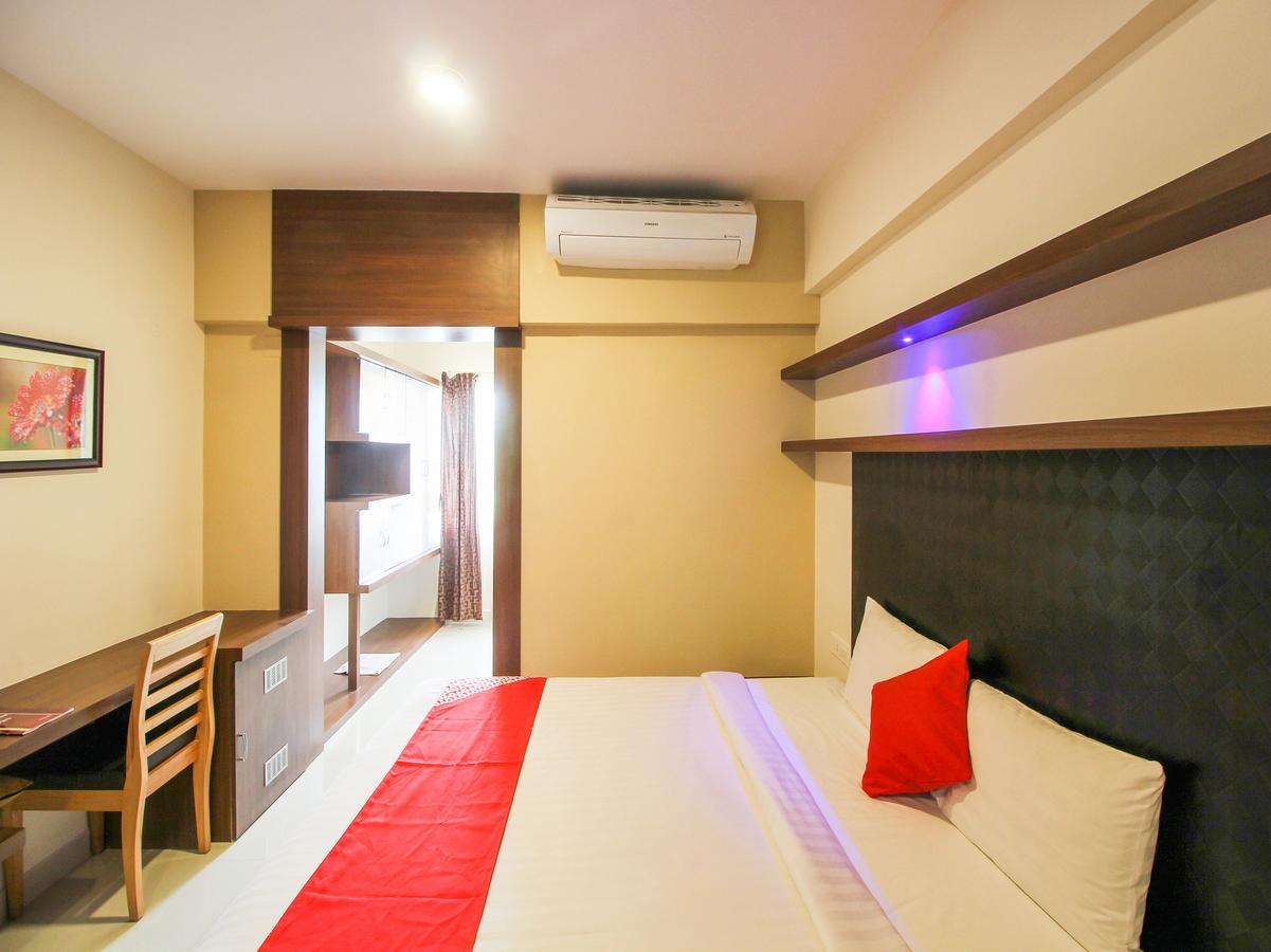 Rio Meridian Hotel Mysore Esterno foto
